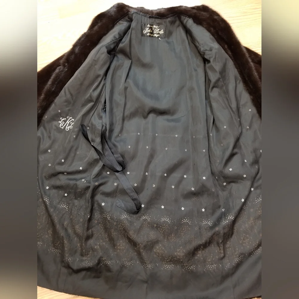 $3595  Real Mink Fur Coat - Picture 4 of 6